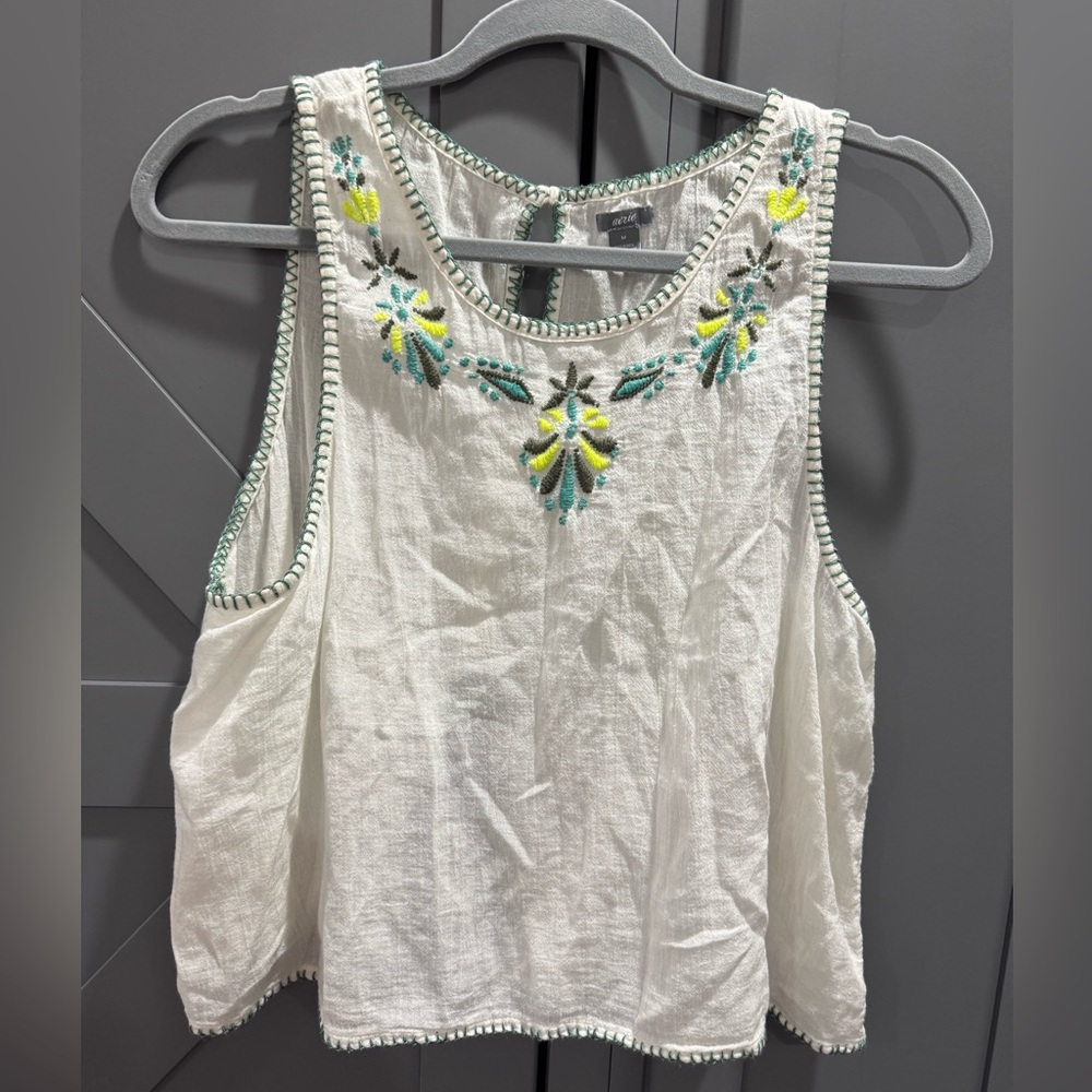 Aerie- Embroidered White Sleeveless Top